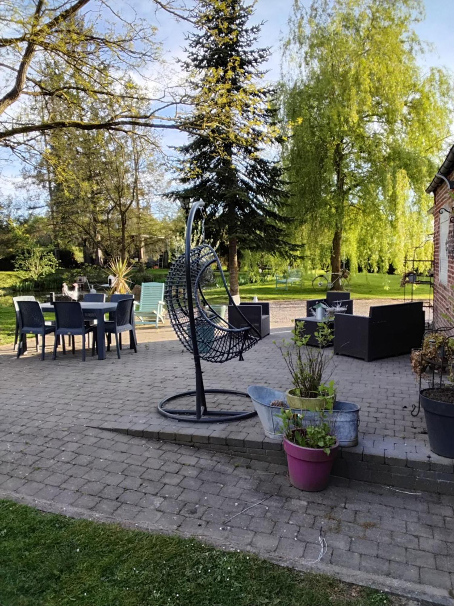 Au Petit Bonheur De Seraphine Saint-Aubin  Exterior foto
